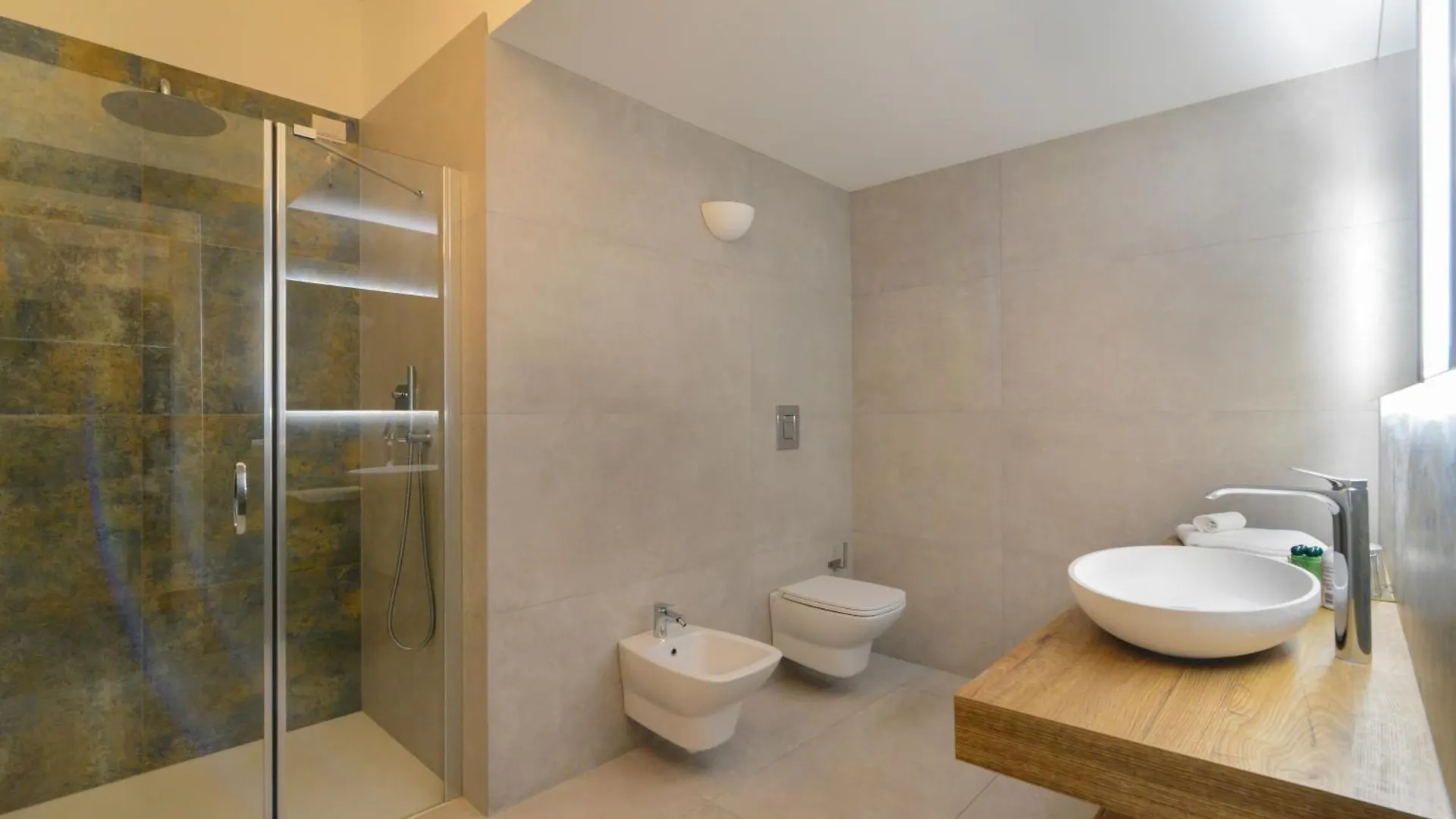Cabanon Urban Apartments Peschiera del Garda Italia
