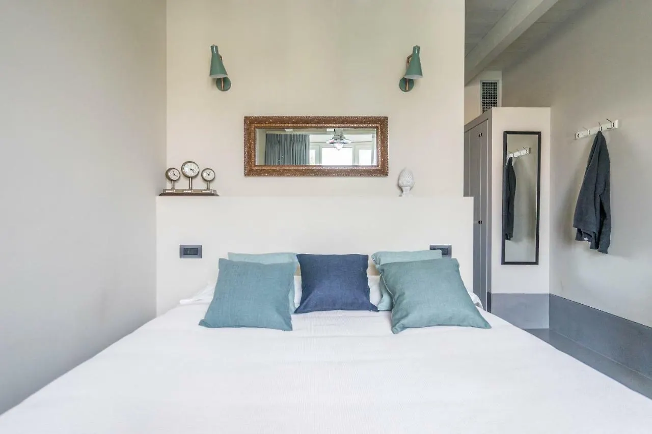 Cabanon Urban Apartments Peschiera del Garda Italia