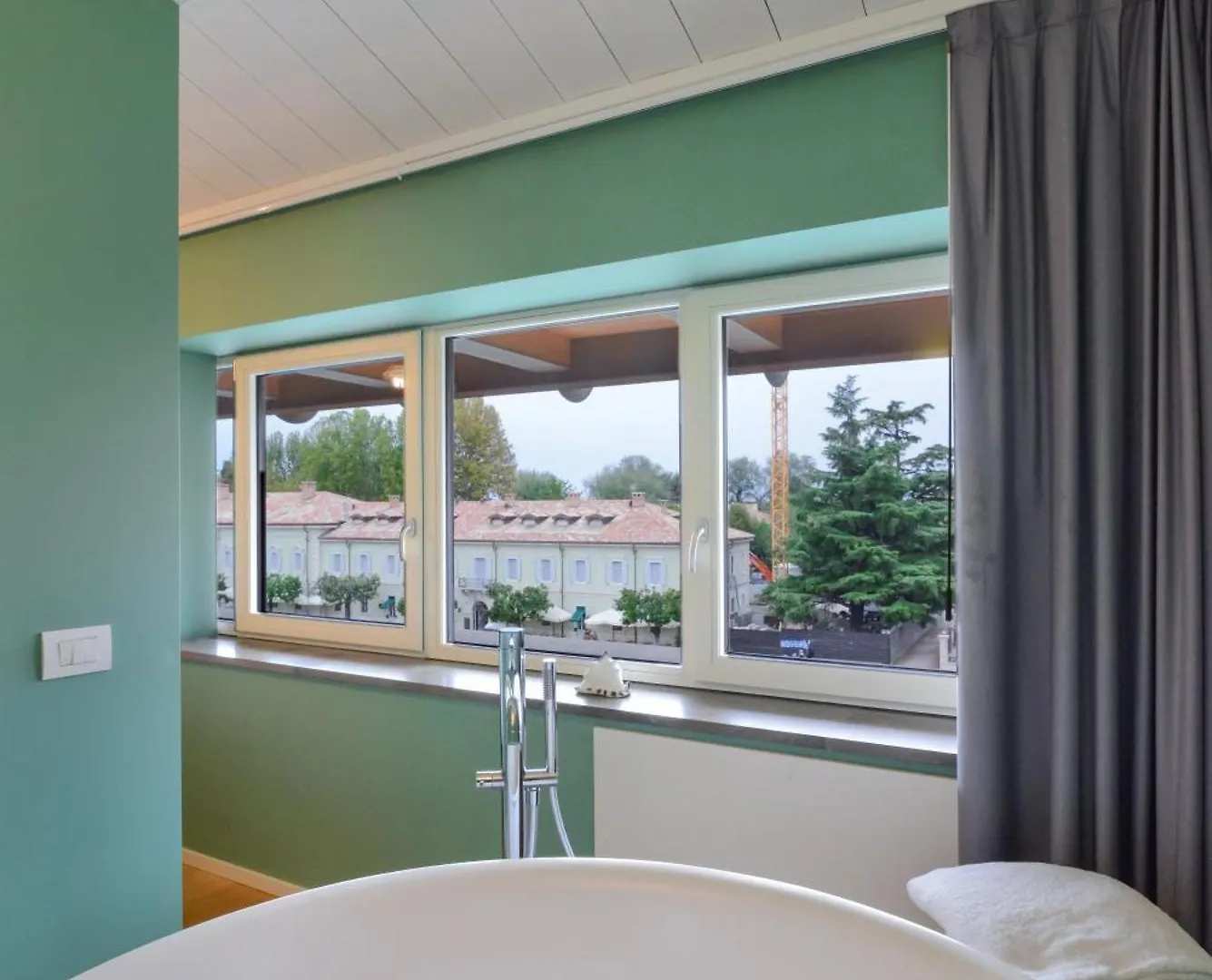 Cabanon Urban Apartments Peschiera del Garda Italy