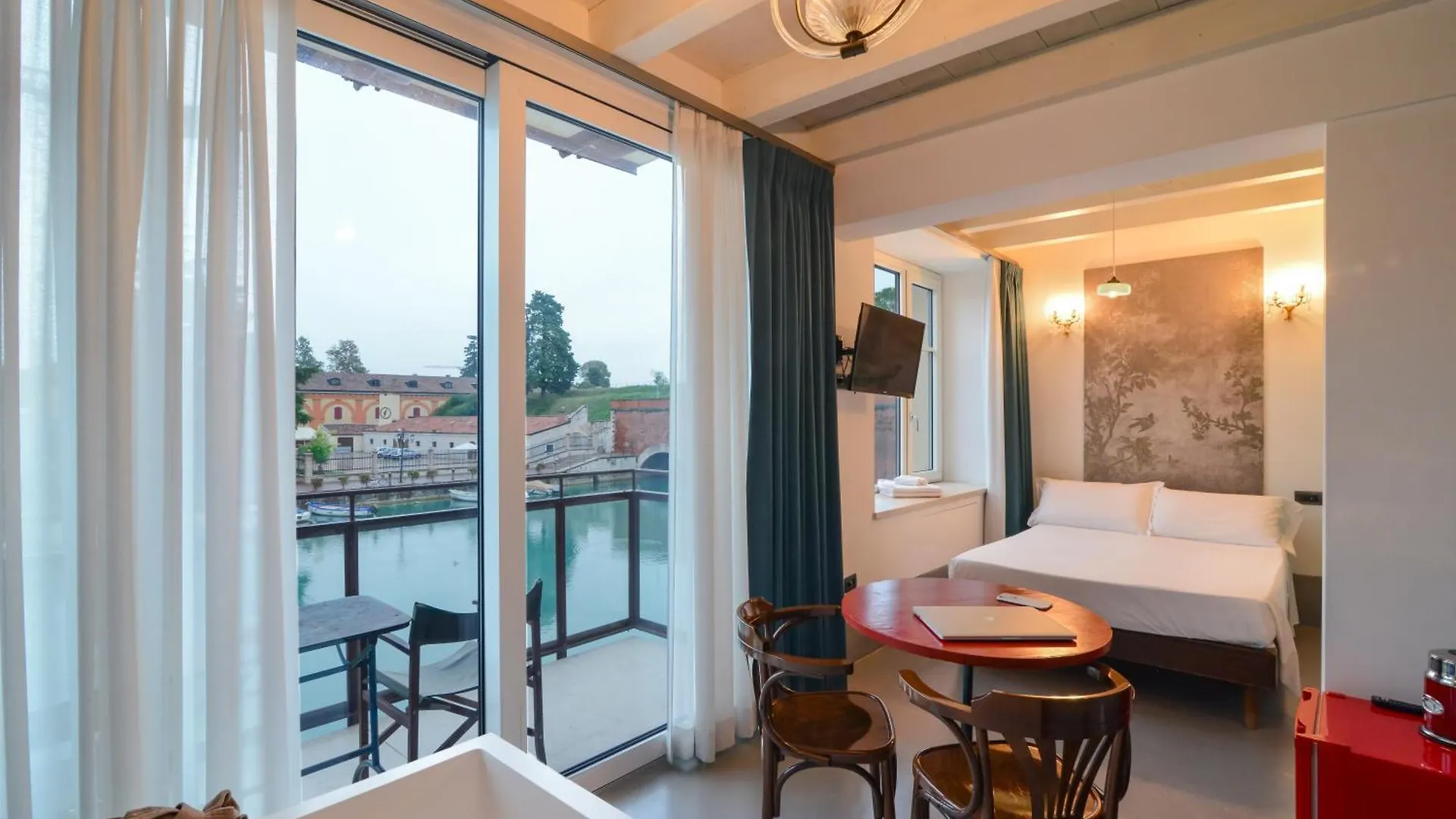 Cabanon Urban Apartments Peschiera del Garda