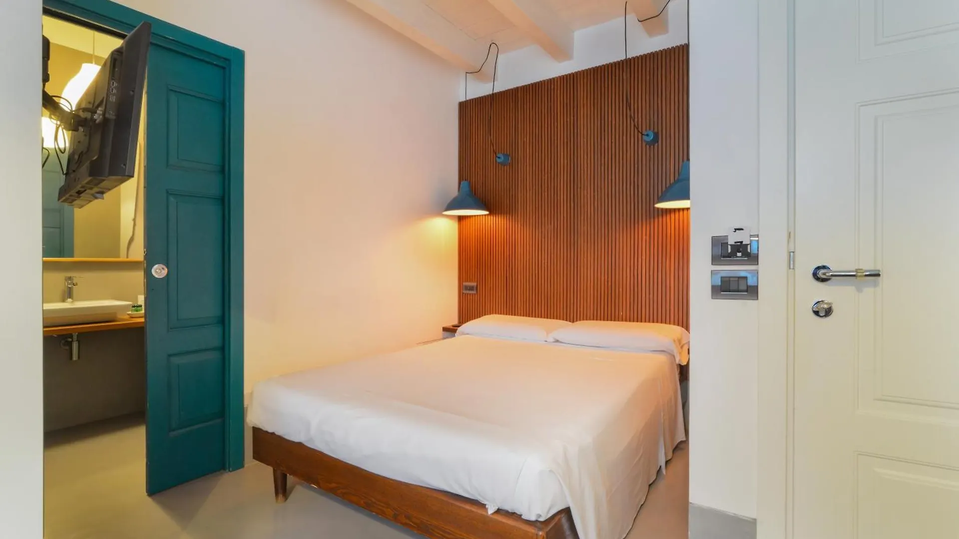 Cabanon Urban Apartments Peschiera del Garda 0*,  Italy